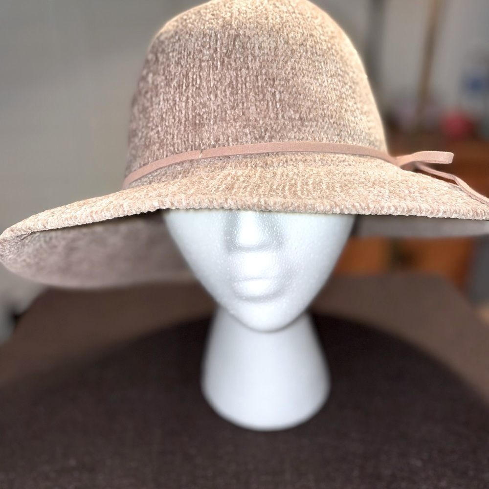 BOHO CHIC A NEW DAY  WOMENS CHENILLE FEDORA PANAMA HAT TAN - Picture 2 of 10